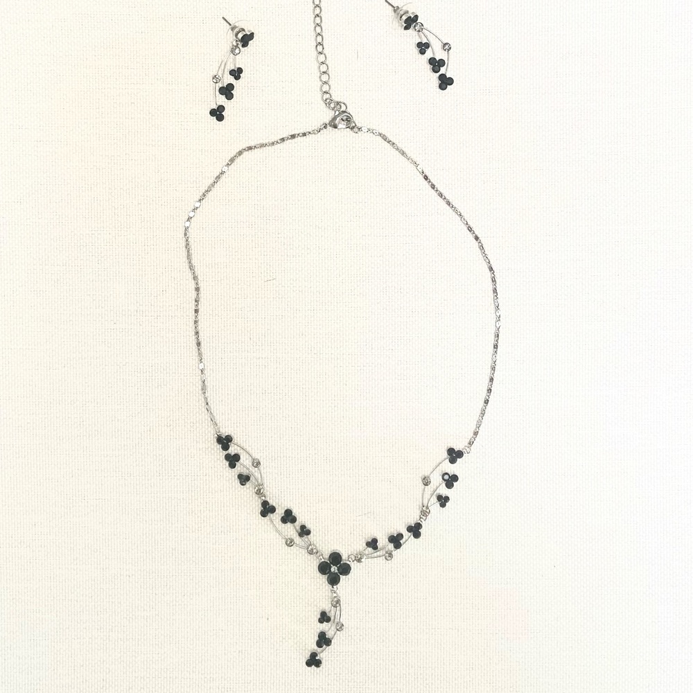 Vintage Black Stone Crystals Silver Plated Jewelry Set Necklace Earrings